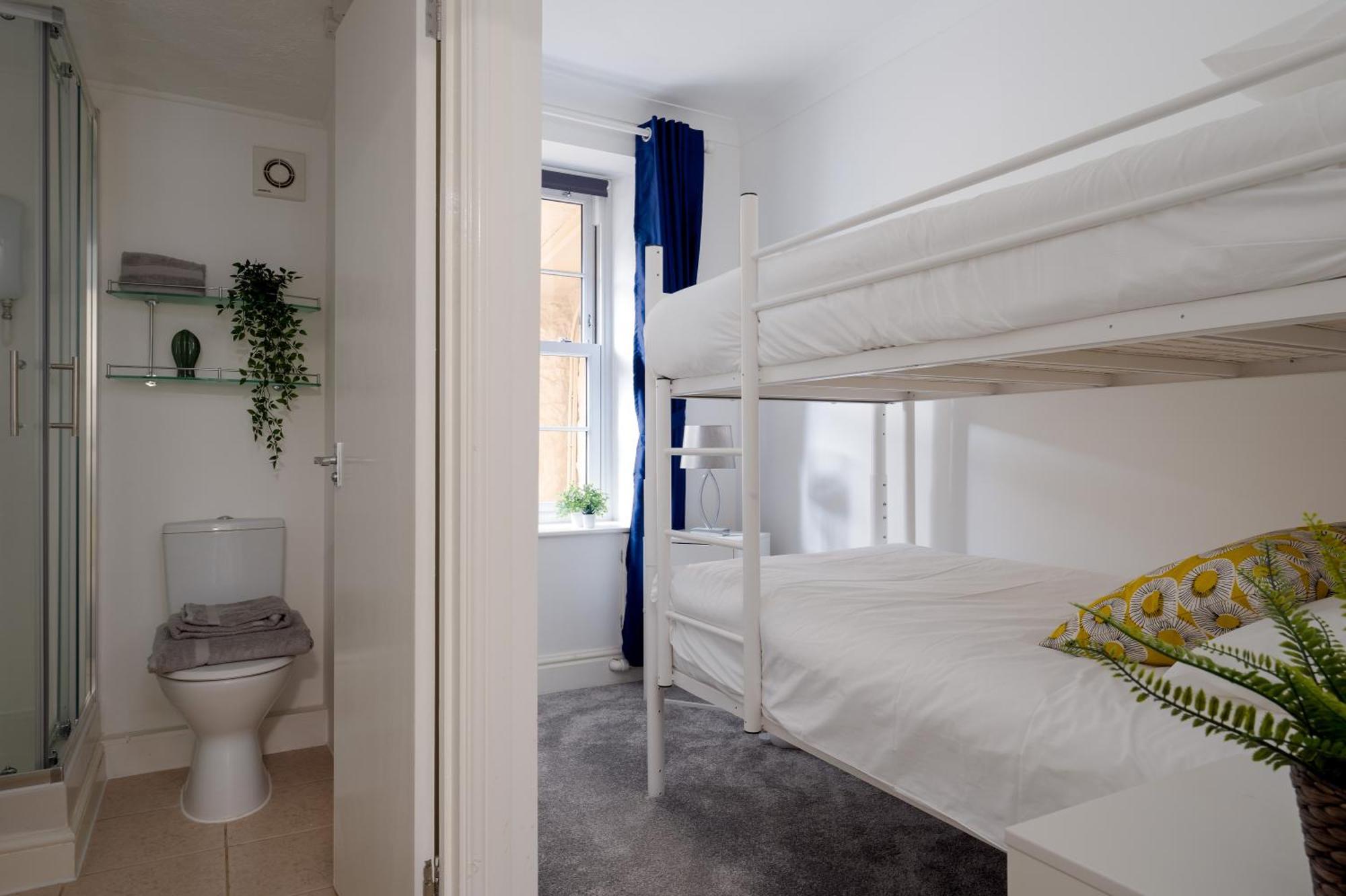 Near Beach, Torquay Heights Modern Apartments, Pet Friendly الغرفة الصورة